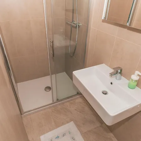 Chiara, Ground Floor By The Pool Apartment Icici