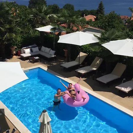 Chiara, Ground Floor By The Pool Apartment